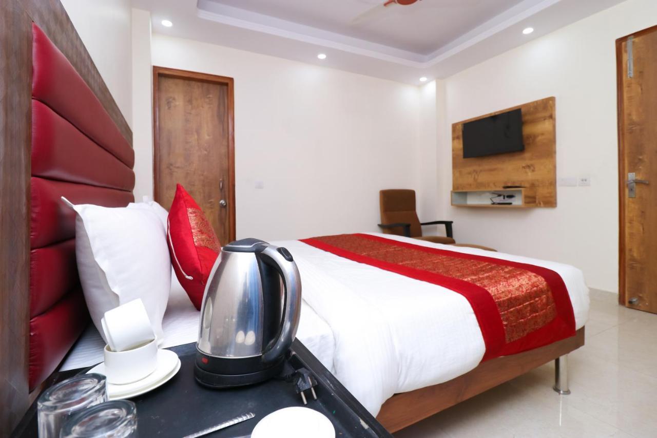 Hotel Belwood Suites - Near New Delhi Airport Eksteriør bilde