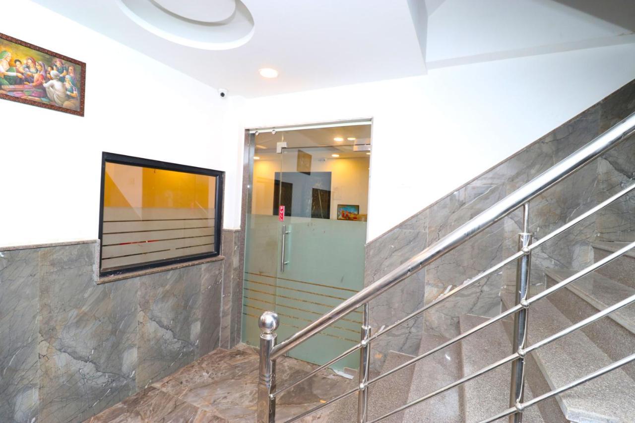 Hotel Belwood Suites - Near New Delhi Airport Eksteriør bilde