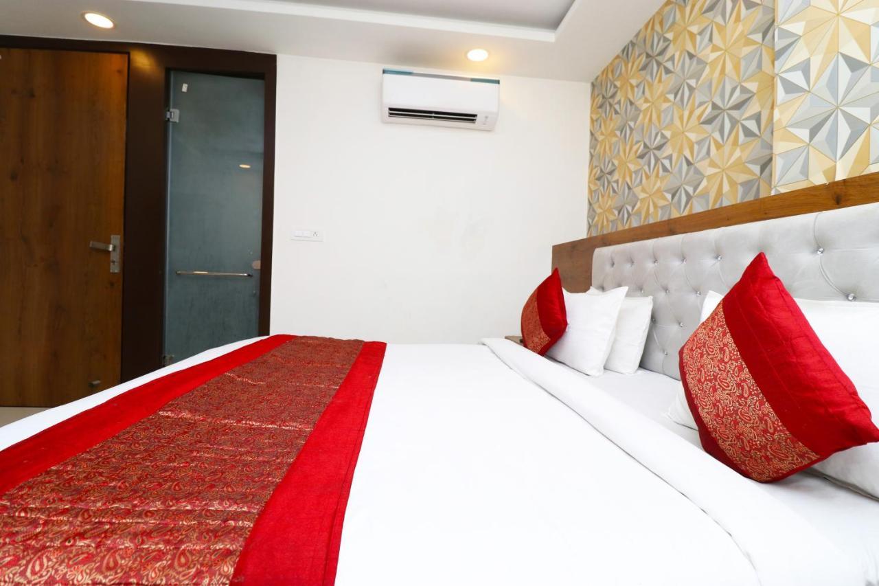 Hotel Belwood Suites - Near New Delhi Airport Eksteriør bilde