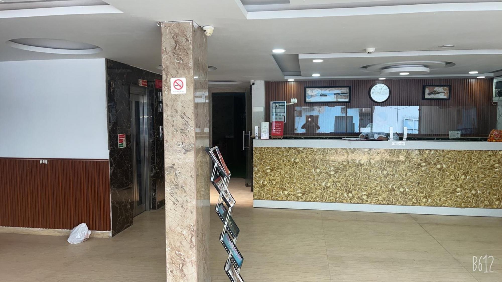 Hotel Belwood Suites - Near New Delhi Airport Eksteriør bilde