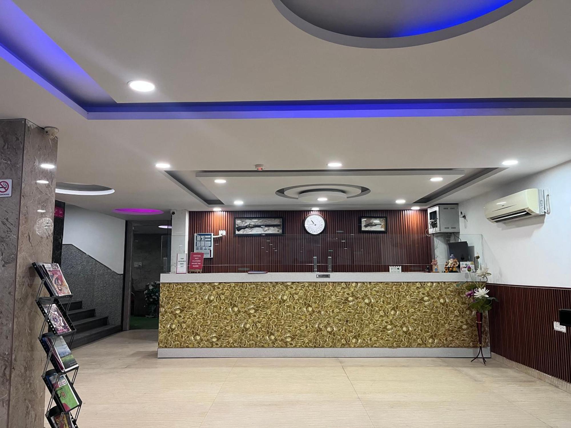 Hotel Belwood Suites - Near New Delhi Airport Eksteriør bilde